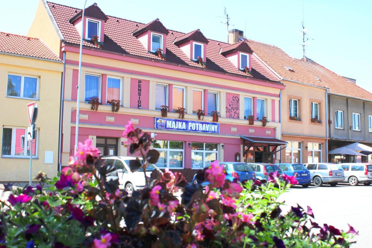 Pension Bernartice Екстериор снимка